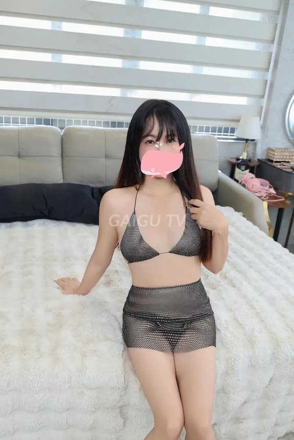 Tiểu Yến xinh mặt thân thiện vú vừa tay nhẹ nhàng chiều khách lắm 6