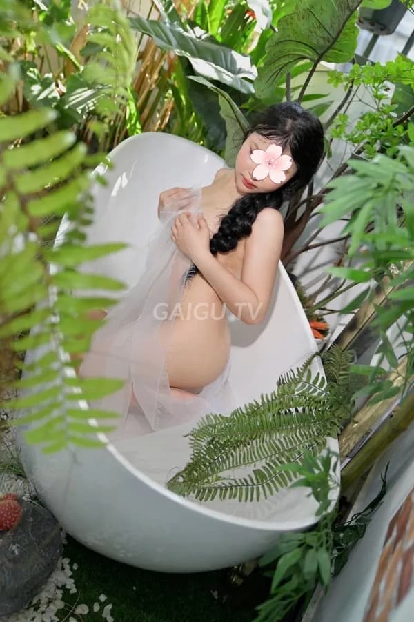 Kiều Kiều xinh đẹp dáng chuẩn eo con kiến 15
