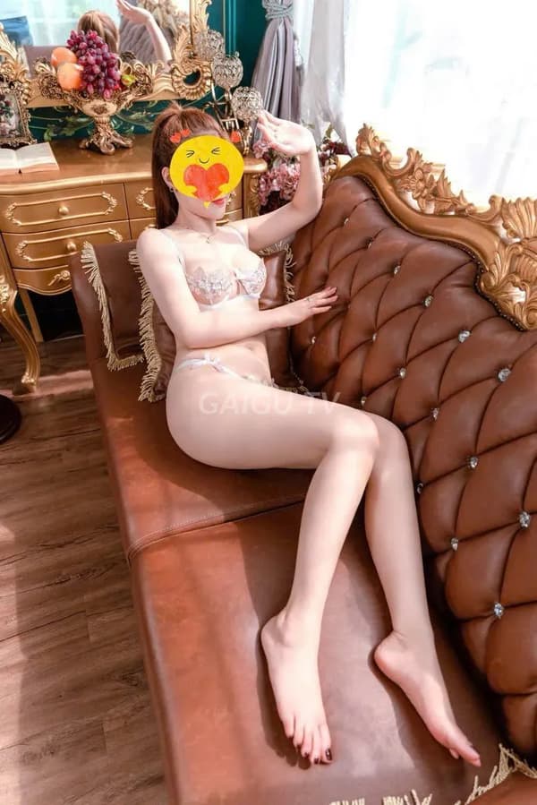 Như Huỳnh xinh gái duyên dáng cao body nuột nà 9