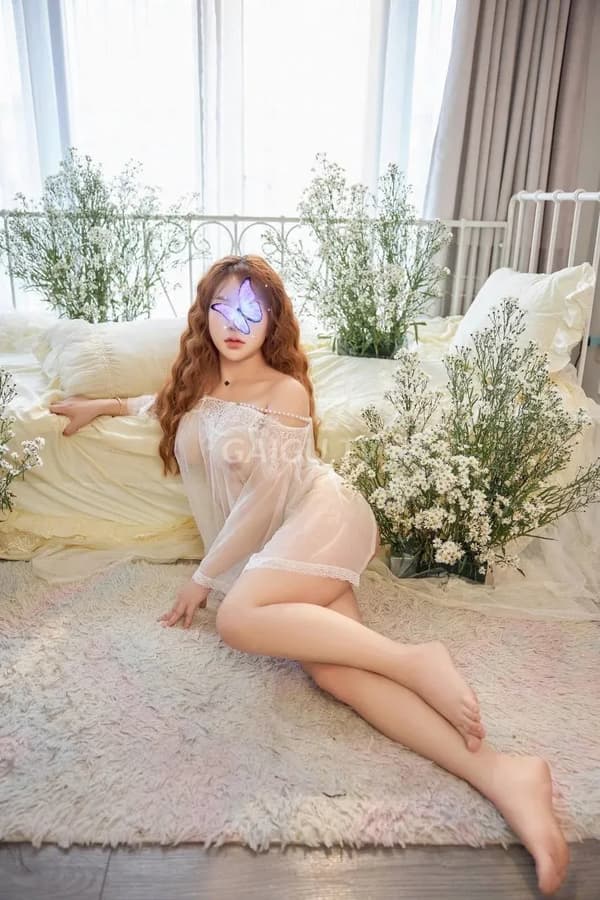 Triệu Mẵn xinh xắn dáng chuẩn phục vụ nhiệt tình nhẹ nhàng 11