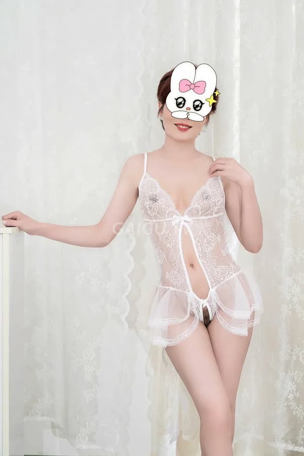 Hoa Hoa nhẹ nhàng chiều khách 13