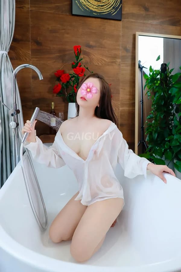 Kiểm Định dịu dàng nhẹ nhàng chiều khách tận tình 6
