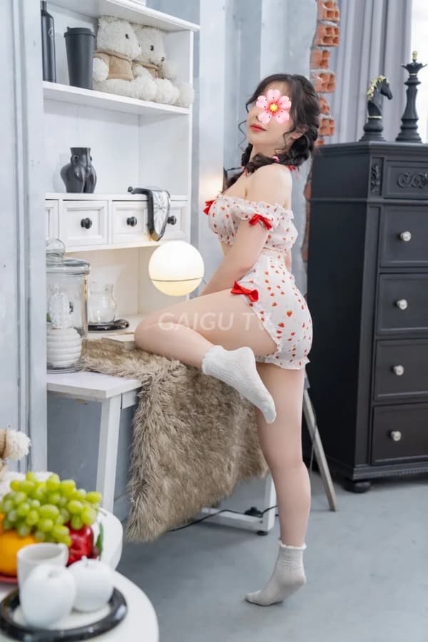 Gái gọi Tân Phú THÚY NGÂN 250k 11