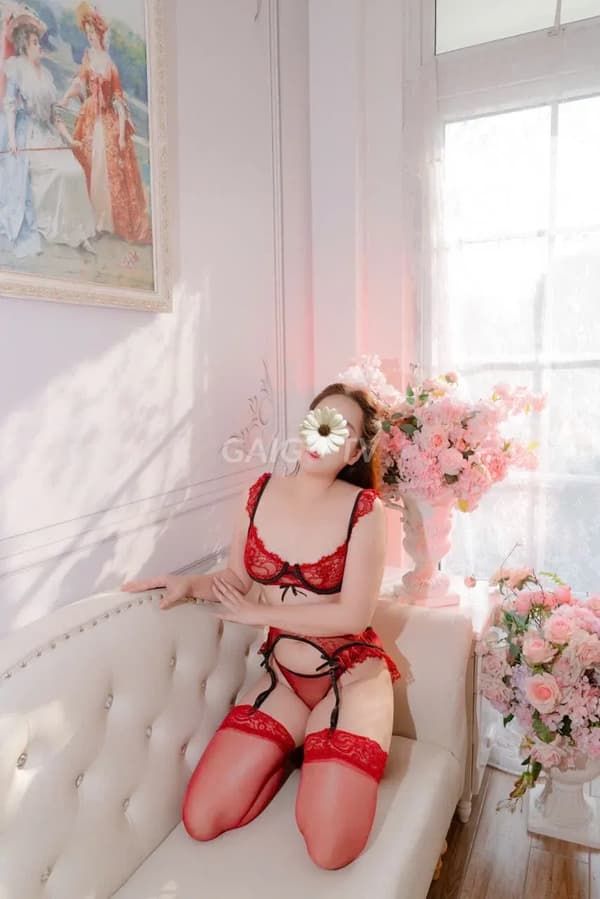 Jenny Massage xinh xắn nét dâm ngầm chiều khách như người yêu 14
