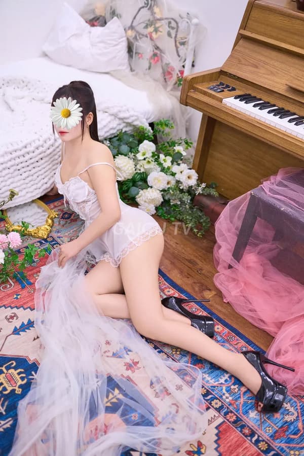 Ngọc Anh xinh đẹp dáng nhỏ nhắn phục vụ nhiệt tình nhẹ nhàng 10