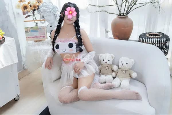 Bé Baby Thiếu xinh dễ thương chiều khách nhiệt tình 5