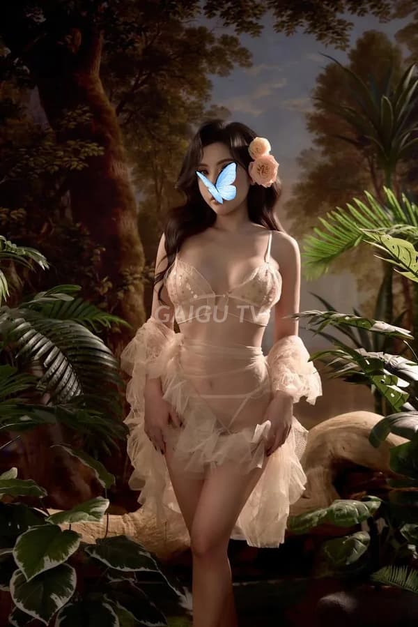 Emy Phú Nhuận 500k hàng ngon body mịn ngực to phục vụ tình nhân 15