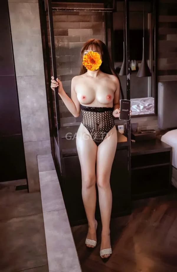 Kiều Oanh chiều khách nhiệt tình như người yêu 6