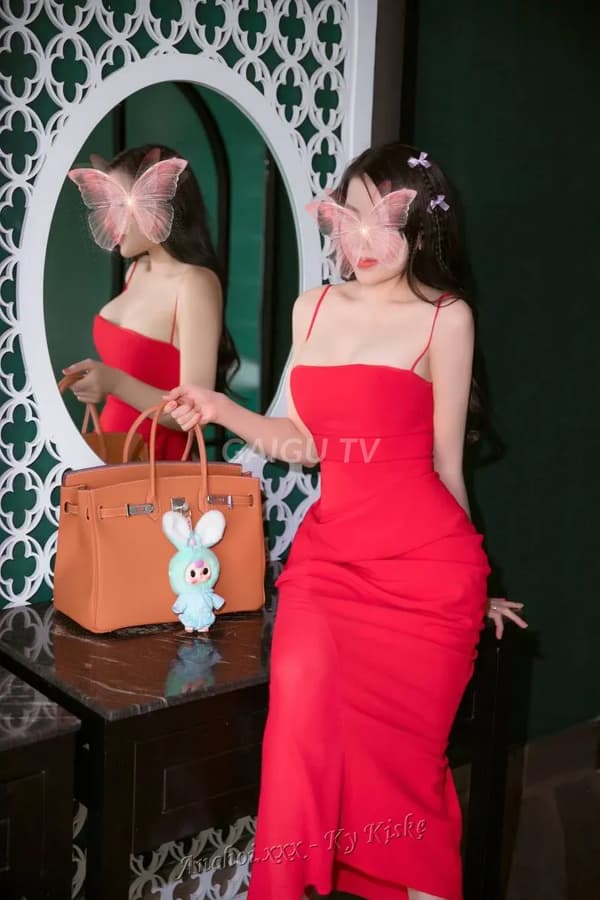 Huyền Venus xinh dáng chuẩn phục vụ nhiệt tình 2