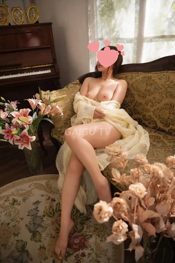 NEW MINH CHÂU – Thủ Dầu Một, Bình Dương, Hôn môi, Qua đêm, 23 tuổi, 700k 3