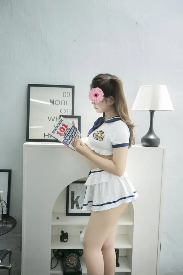 Ngọc Mai ngọt ngào phục vụ nhẹ nhàng như người yêu 17