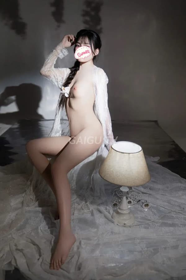 Thiên An dáng cực chuẩn cực xinh 12
