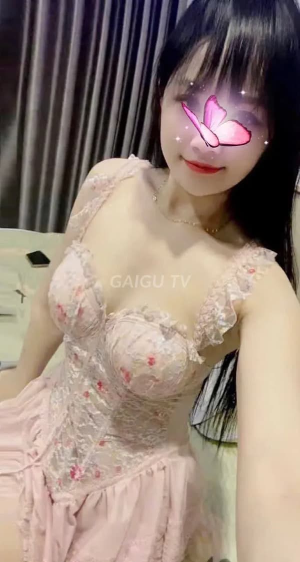 Hàng Quận 9: My My mặt xinh giá mềm nhiệt tình chiều giá 400k, 4 khách đã check 3