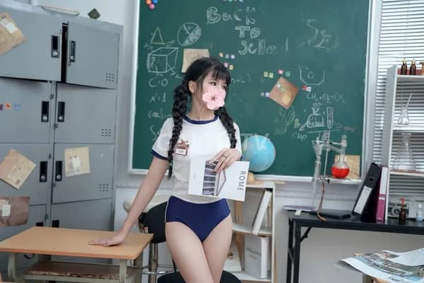 Linh Linh 18 tuổi mới về Quận 10 Sài Gòn 1tr 13