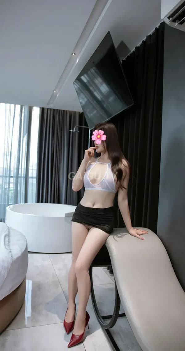 Hàng Quận 12: THÙY TRANG, TÌNH CẢM, DỄ THƯƠNG, CỰC giá 400k 2