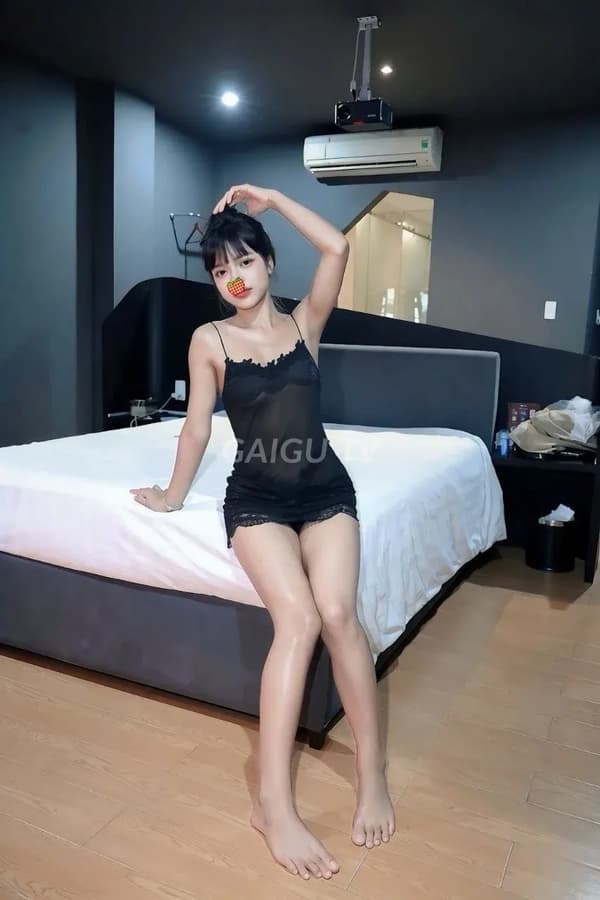 Gái gọi Ngũ Hành Sơn Khả Như 2k6 Mặt baby,Bím hồng khít 500k 6