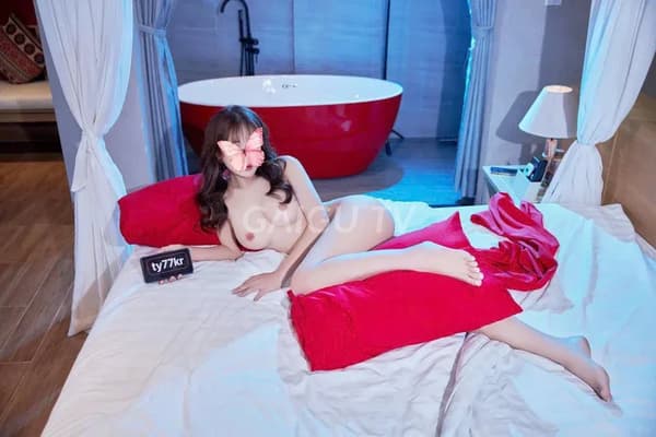 Gái xinh nóng bỏng Khánh Linh dáng chuẩn phục vụ nhẹ nhàng 11