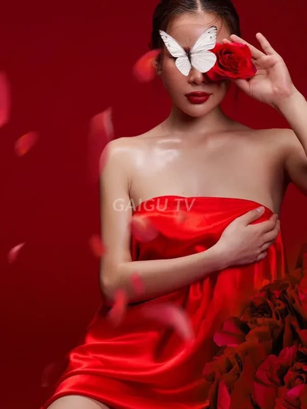 Luna Khuôn phục vụ nhẹ nhàng tình cảm 9