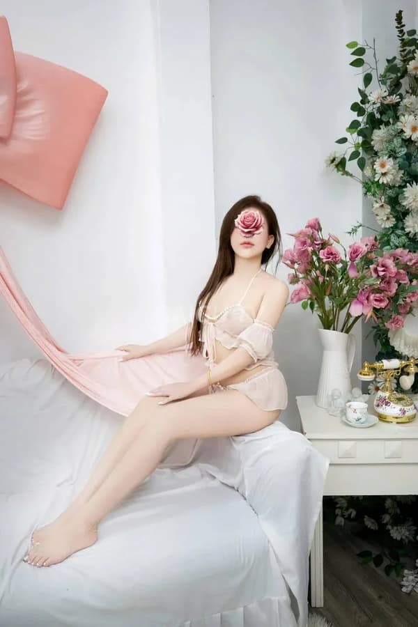Bé Kẹo – gái gọi Nha Trang giá 600k, BJ, Qua đêm, 20 tuổi 2