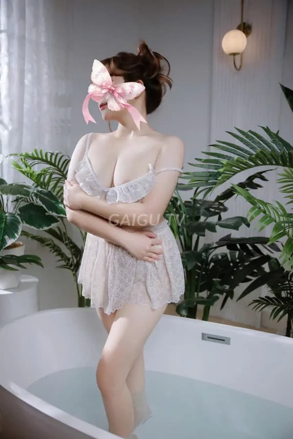 Gái gọi Tân Phú TƯỜNG LINH 2K3 Gái Mới Lớn, MÚP, XINH, 600k 12