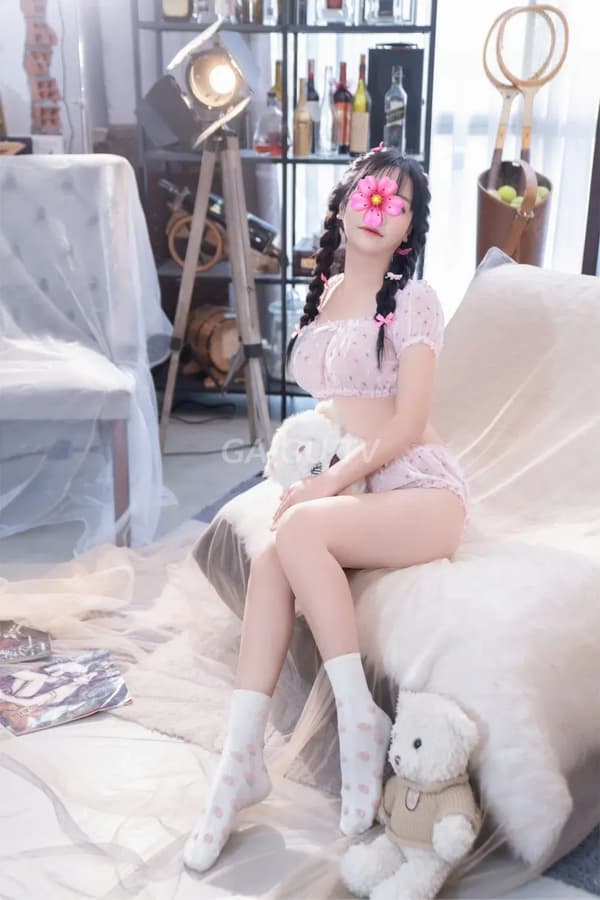 Ngọt Ngào xinh xắn nhiệt tình vui vẻ chiều anh em hết mình 13