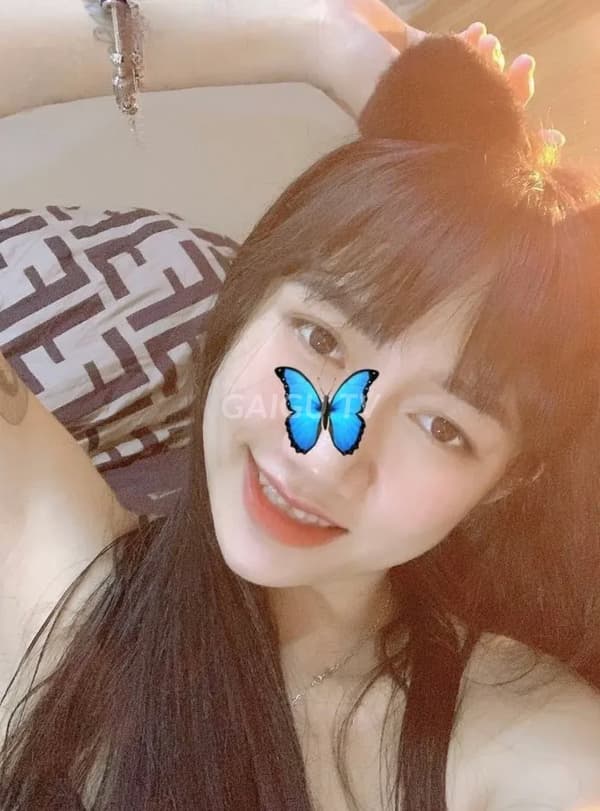 Thỏ xinh duyên dáng phục vụ nhẹ nhàng như người yêu 13