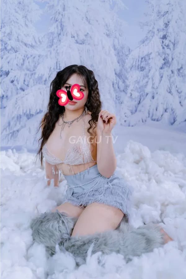 KHẢ NHƯ GÁI XINH TRÙM MASSAGE FULL Quận 10 – 600k/shot 15