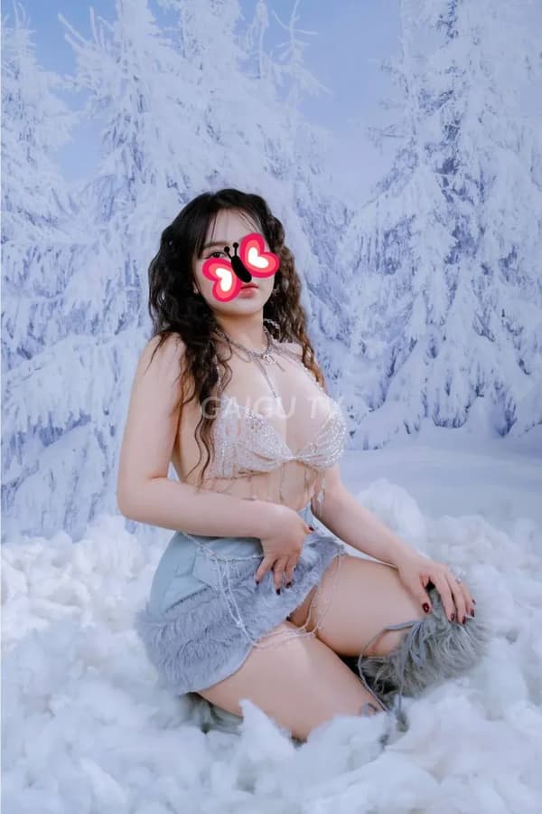 KHẢ NHƯ GÁI XINH TRÙM MASSAGE FULL Quận 10 – 600k/shot 17
