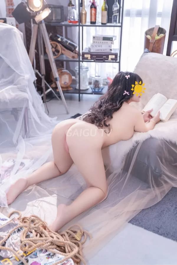 Yến Nhi xinh xắn nhẹ nhàng chiều khách hết mình 8