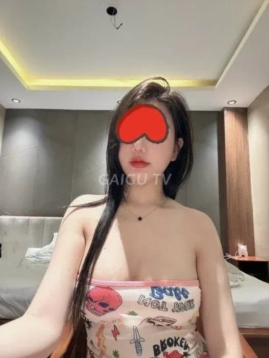 Dễ thương non tơ da trắng body hoàn hảo Linh Đan 8