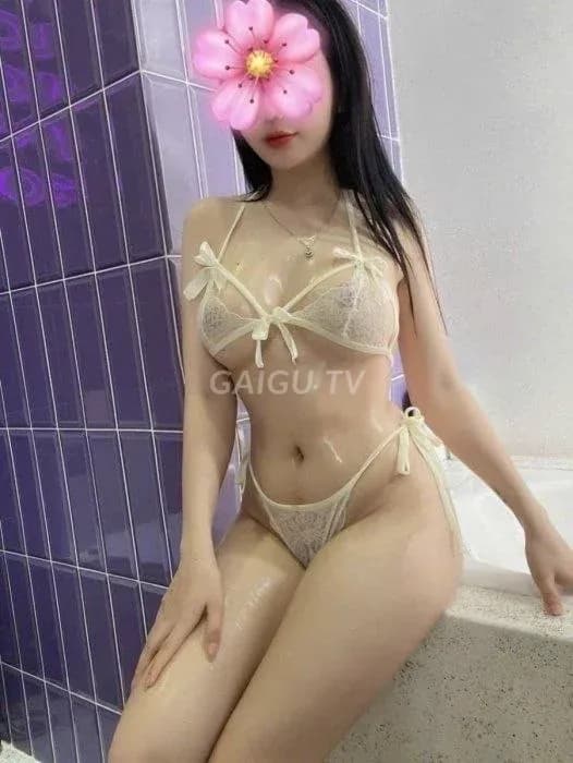 Dễ thương non tơ da trắng body hoàn hảo Linh Đan 6