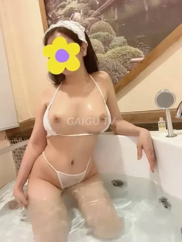 Dễ thương non tơ da trắng body hoàn hảo Linh Đan 12