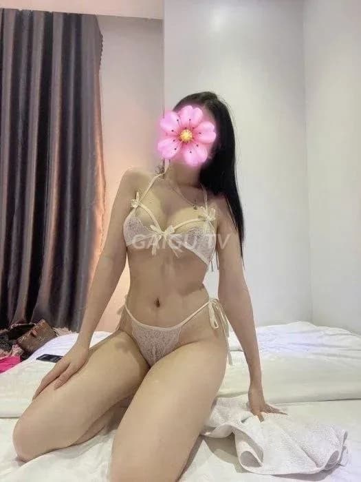 Dễ thương non tơ da trắng body hoàn hảo Linh Đan 16