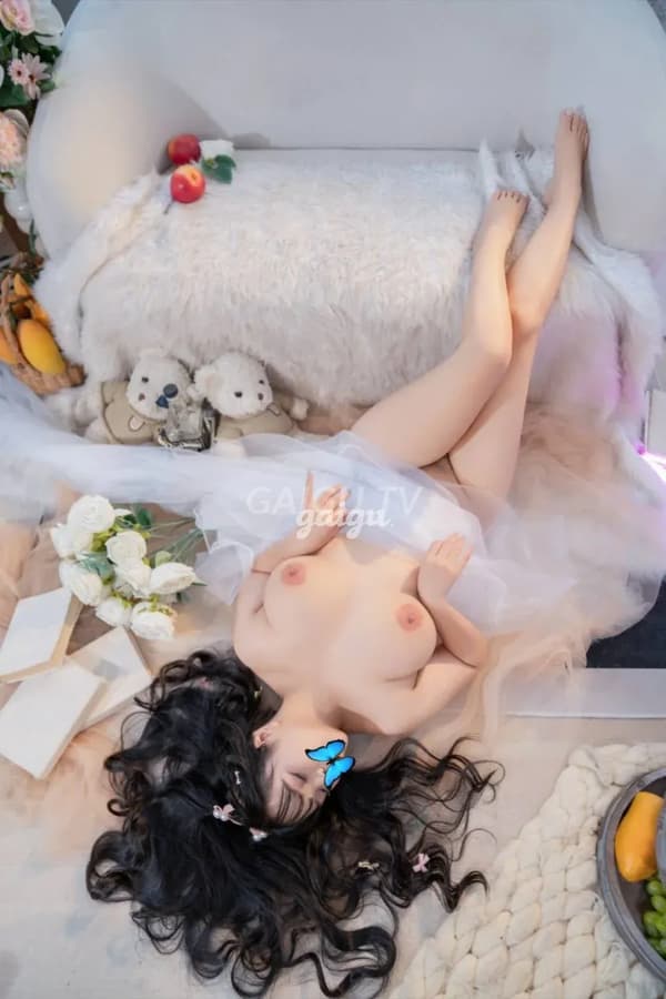Quỳnh Chi ngực đẹp chuẩn hàng thật phục vụ nhiệt tình 7