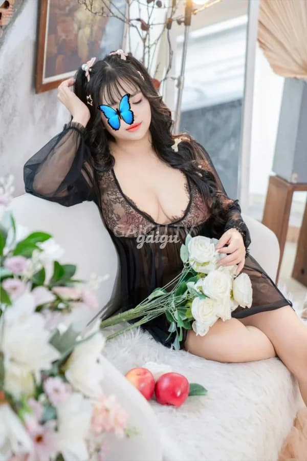 Quỳnh Chi ngực đẹp chuẩn hàng thật phục vụ nhiệt tình 16