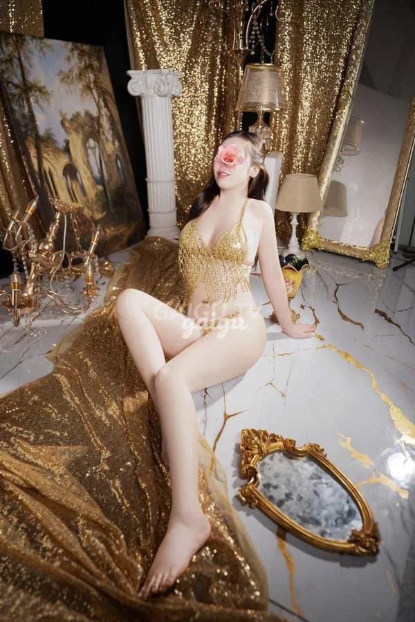 Bóng Hồng mặt xinh body chuẩn BG chuyên nghiệp 9