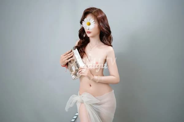 SURI TRÂN HÀNG NON LẦN ĐẦU LÊN SÓNG – Cần Thơ, Cần Thơ, Qua đêm, Some, 19 tuổi, 6