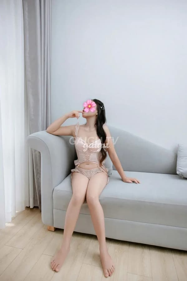 Hàng Quận 8: NEW NGỌC HÂN 2004 NHỎ NHẮN VÚ TO LÀM giá 500k 15