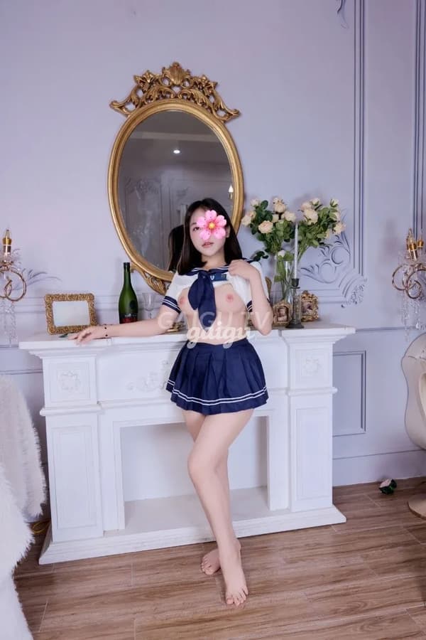 Gái gọi Quận 10 LINH BABY XINH XẮN, VÚ MÔNG CĂNG TRÒN 500k 2