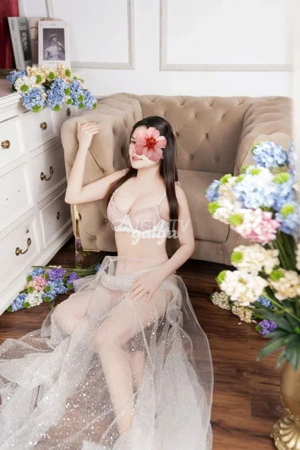 Bích Phương dáng chuẩn ngực to mông cong phục vụ nhiệt tình 17