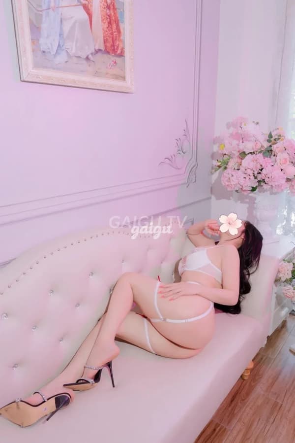 Xinh tươi mộc mạc quyến rũ Minh Châu 16