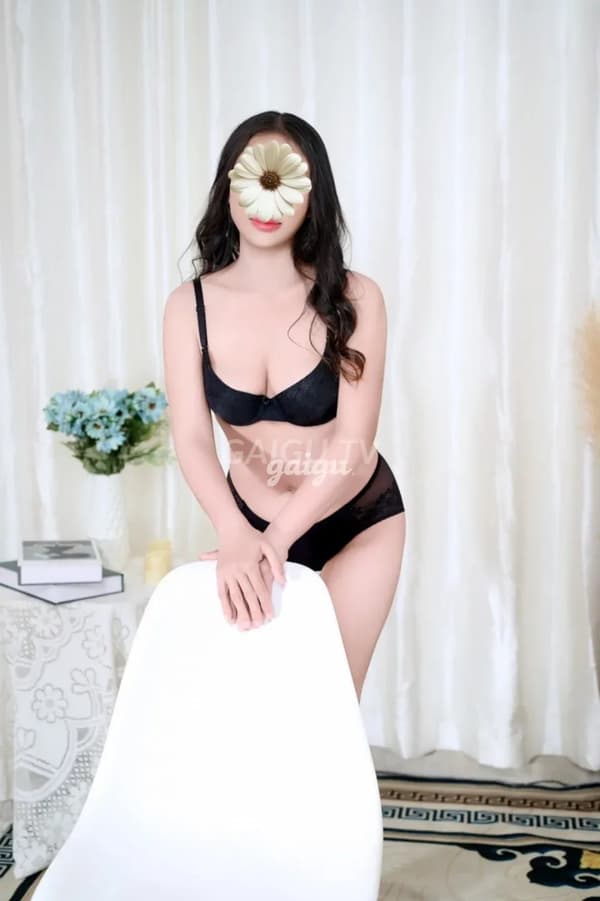 YẾN NHI Quận 7 – 200k/shot 7