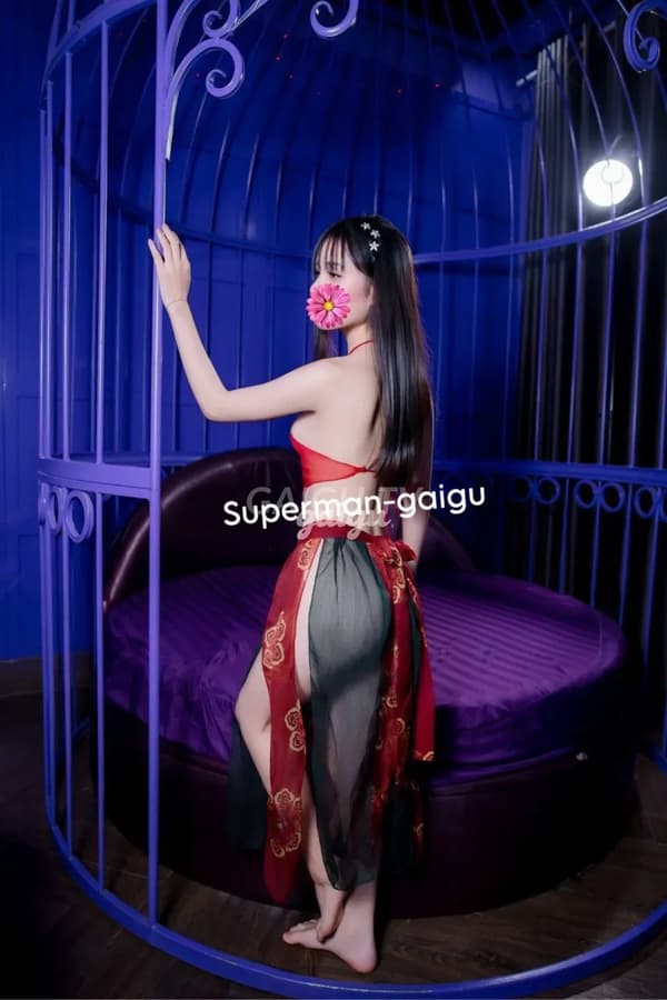 Bé Tây Bắc da trắng mịn vú đẹp mông căng nhiệt tình chiều khách 4