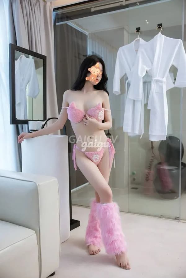 Hải My nhiệt tình chu đáo 4