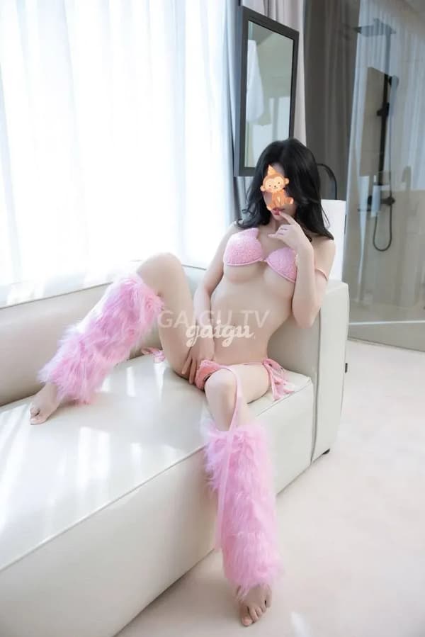 Hải My nhiệt tình chu đáo 7