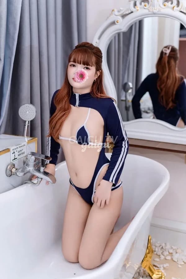 Hàng Ngũ Hành Sơn: Lisa giá 400k 4