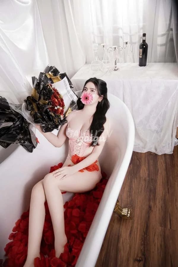 TRÚC ANH 1.000k Quận 1 – Qua đêm · Hôn môi · 34 tuổi 8