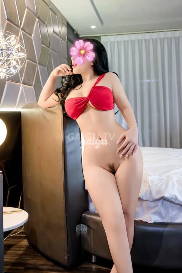 Kim Chi nhẹ nhàng chiều khách như người yêu 4