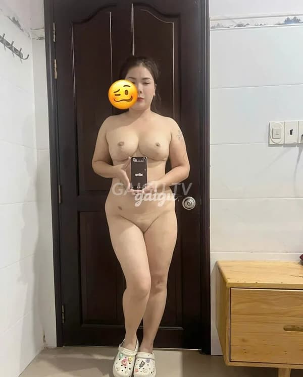 SIÊU DÂM NGỌC VI 300k Bình Tân – BJ · Qua đêm · 30 tuổi 3