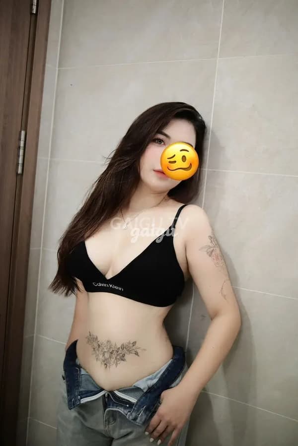 SIÊU DÂM NGỌC VI 300k Bình Tân – BJ · Qua đêm · 30 tuổi 5
